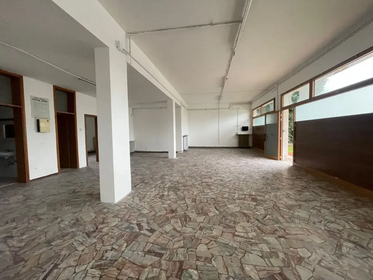 Officina in , Abano Terme, {3} - Foto 2