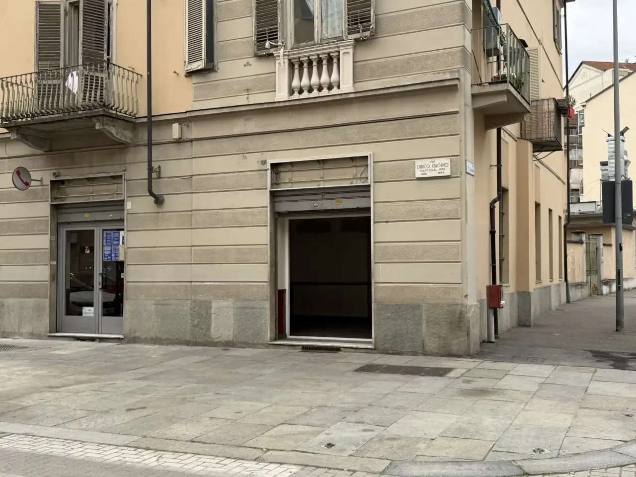 Negozio in Via Errico Giachino, 63, Torino, {3} - Foto 1