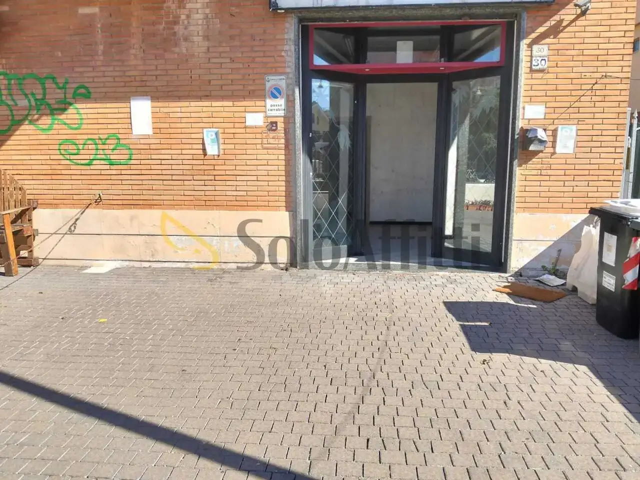 Negozio in Via Mura dei Francesi 30, Ciampino, {3} - Foto 2