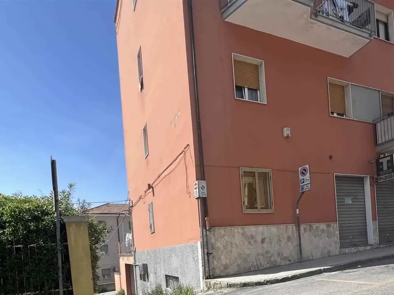 Negozio in , Ancona, {3} - Foto 1