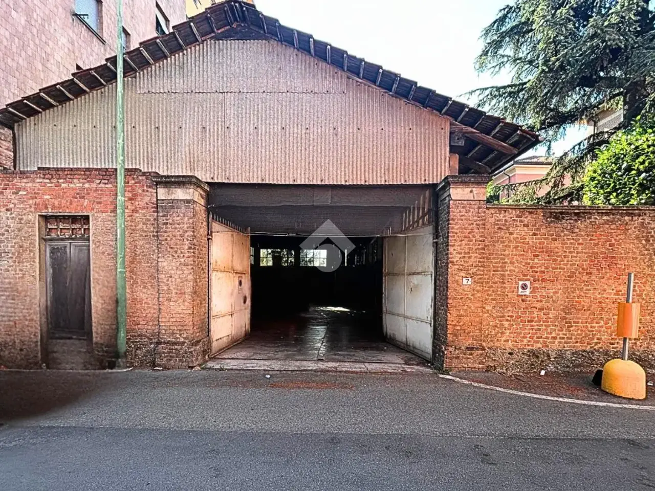 Magazzino in Via Monte Grappa 7, Novi Ligure, {3} - Foto 1