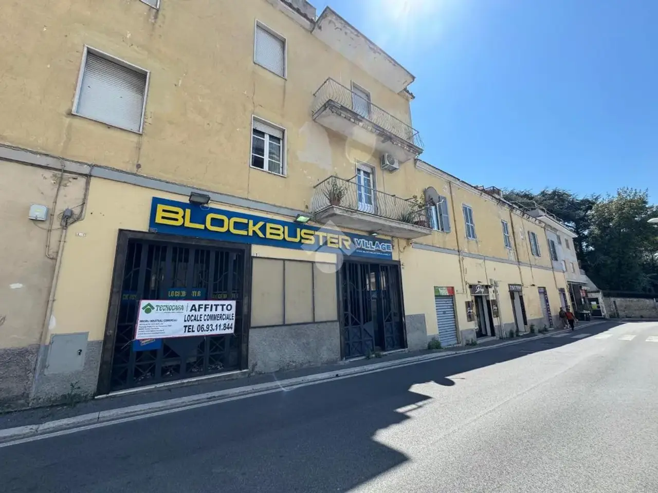 Negozio in Via Trilussa 5, Albano Laziale, {3} - Foto 1