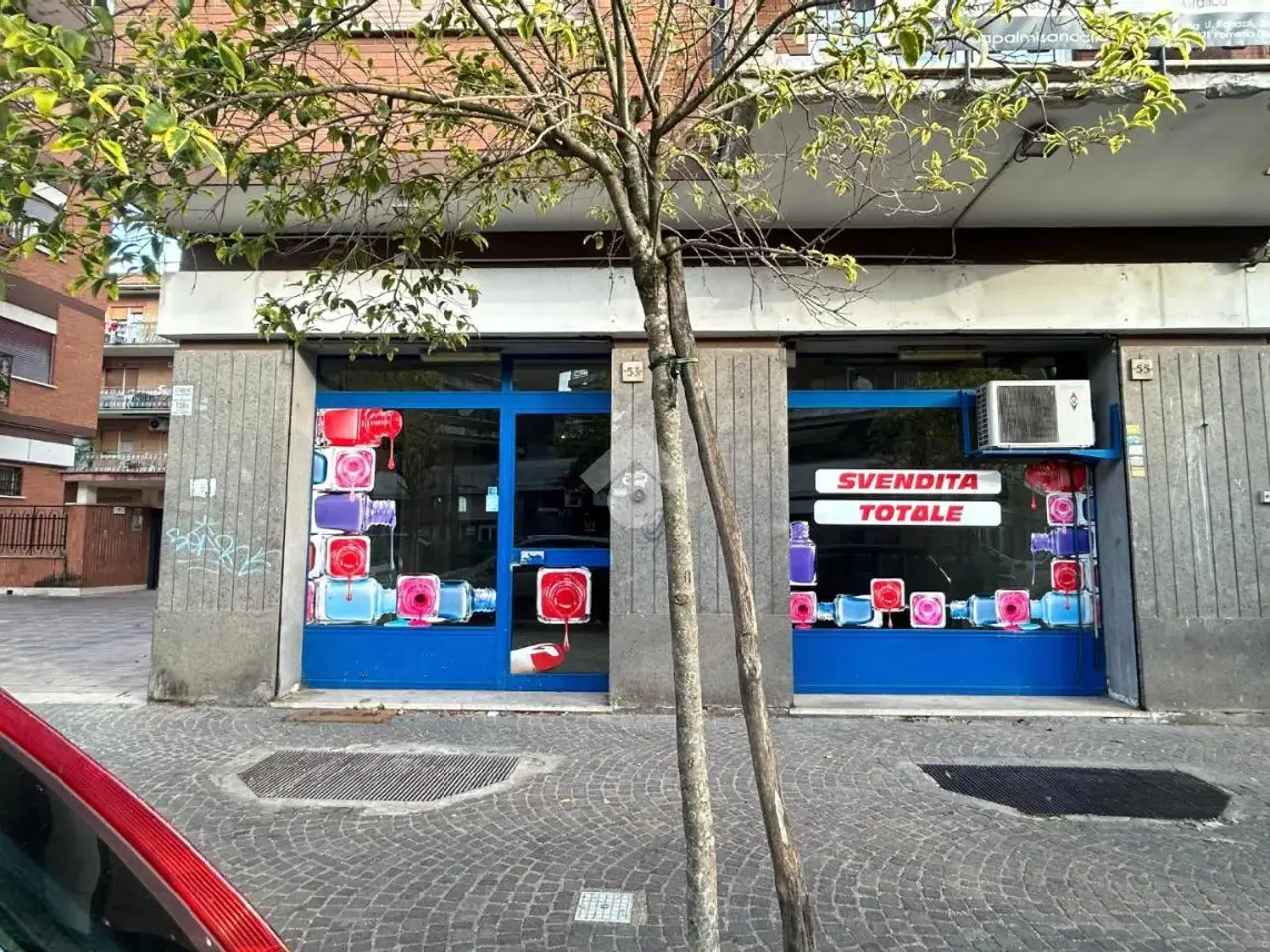 Negozio in Via Urbano Rattazzi, Pomezia, {3} - Foto 1